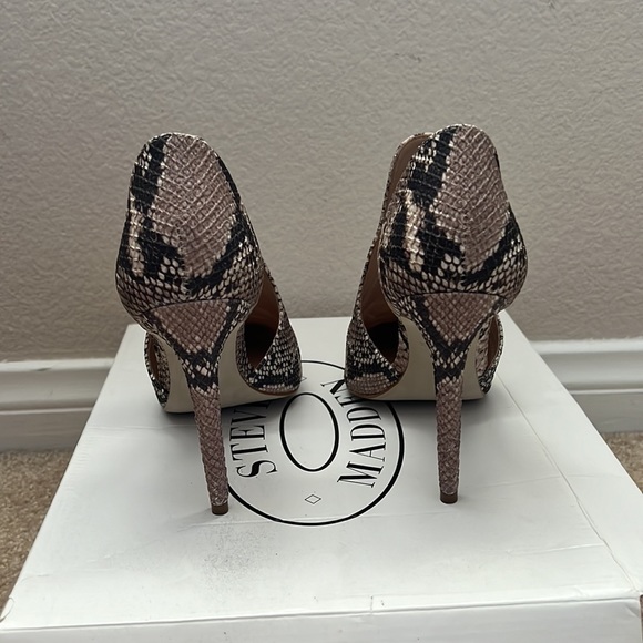 Steve Madden Size 8 Snake Print - Picture 3 of 6